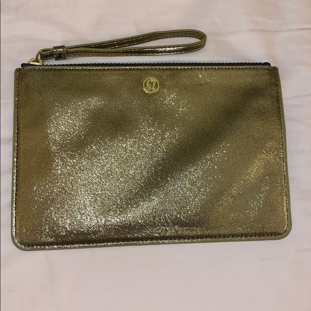 *SOLD OUT* LULULEMON wristlet